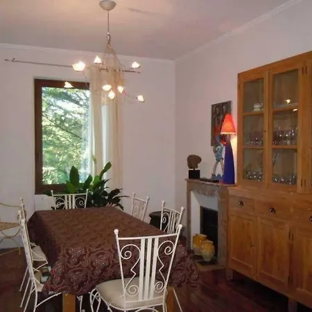 House Maison Dumaine 1 *